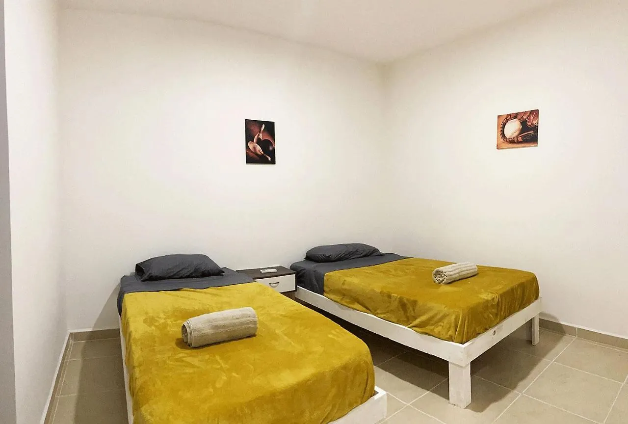 Angels Beach Condo Con Piscina, Parking Y Parque プレヤデルカーメン 0*,  メキシコ